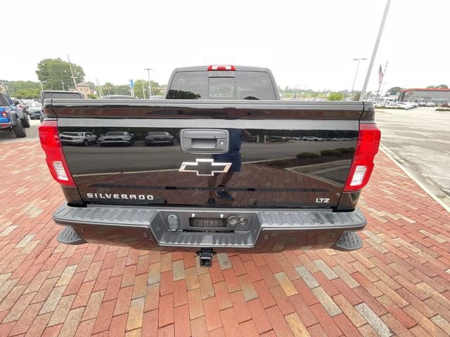 Used 2017 Chevrolet Silverado 1500 LTZ Z71 w/ LTZ Plus Package AWD/4WD image 30