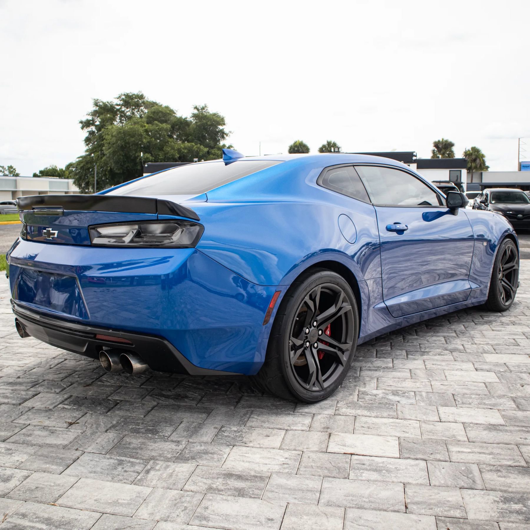 Used 2017 Chevrolet Camaro SS RWD image 8