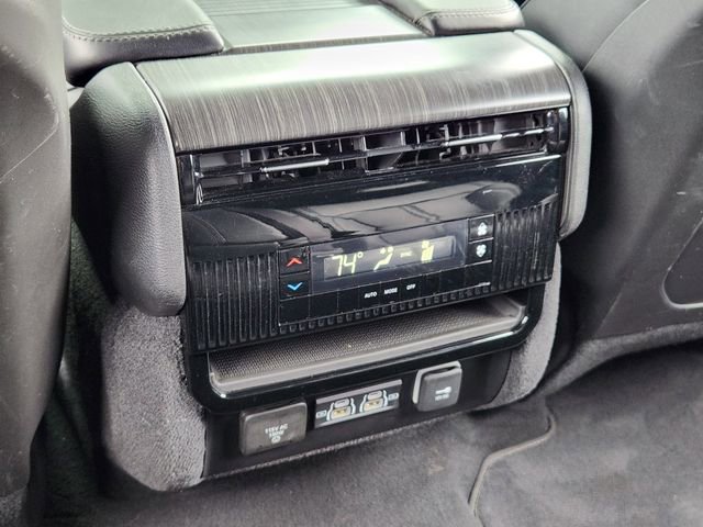Certified 2023 Jeep Wagoneer Series II image 30
