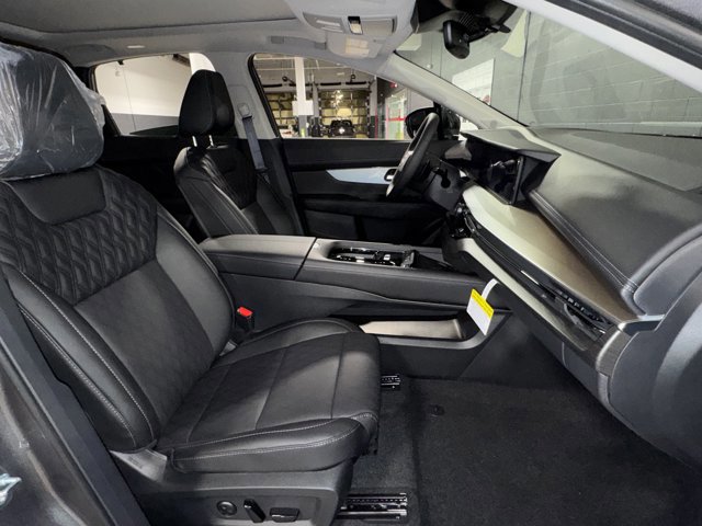 New 2026 Nissan Murano Platinum image 8