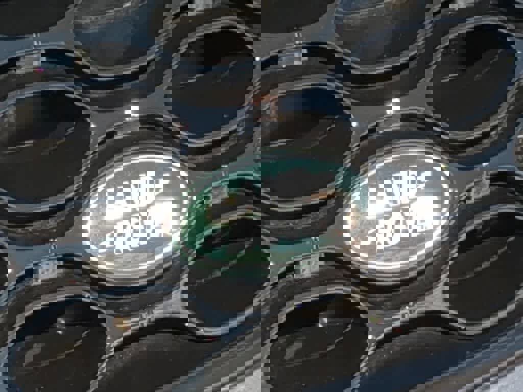 Used 2024 Land Rover Discovery Sport S image 11