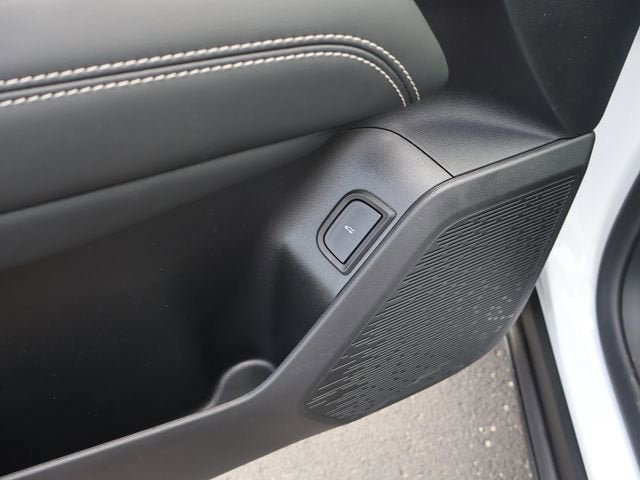 New 2026 GMC Terrain Elevation w/ Elevation Premium Package AWD/4WD image 18