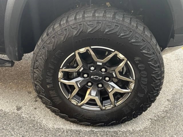 Used 2026 Chevrolet Colorado ZR2 AWD/4WD image 11