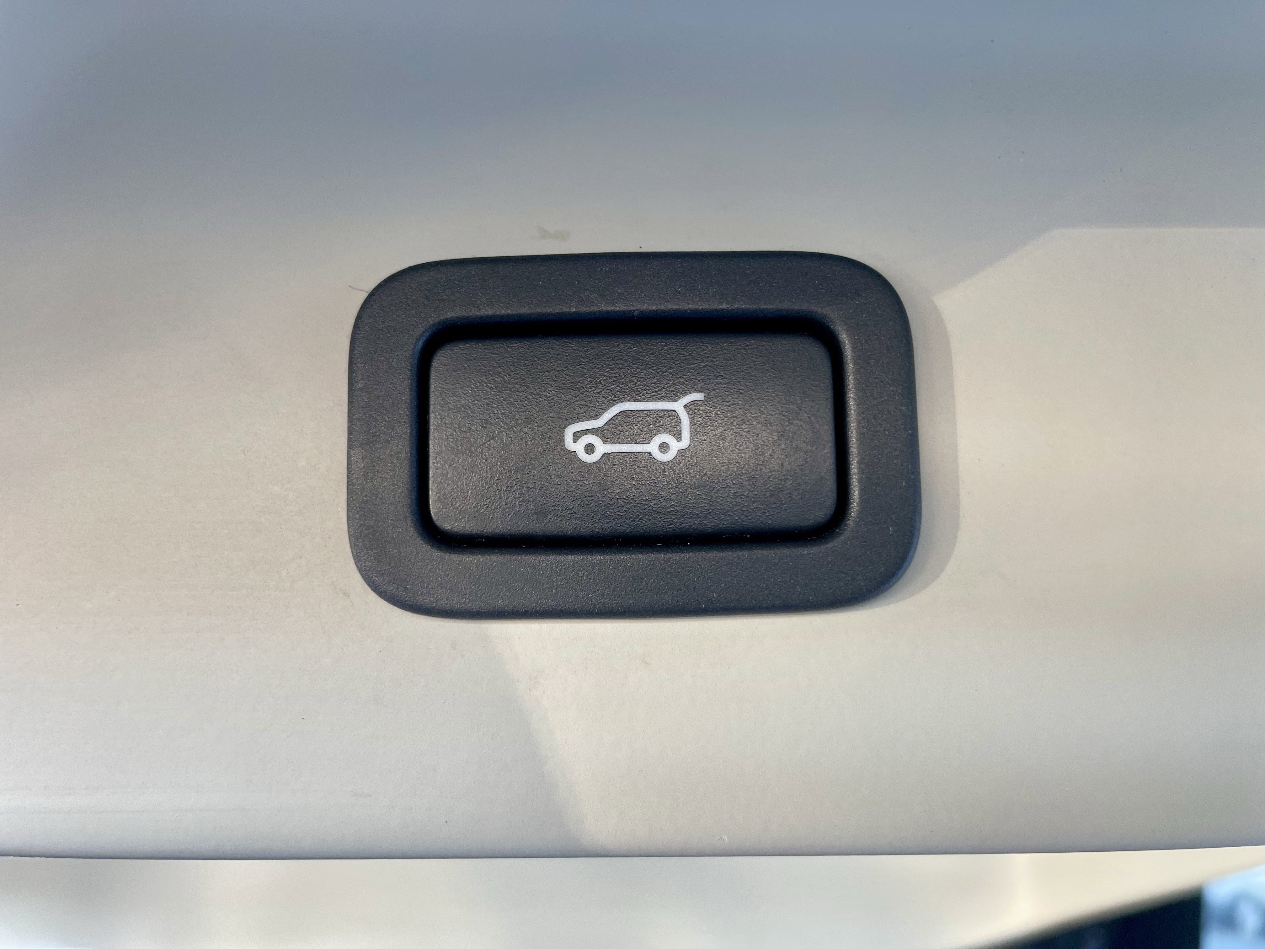 Used 2020 Land Rover Range Rover Long Wheelbase HSE image 38