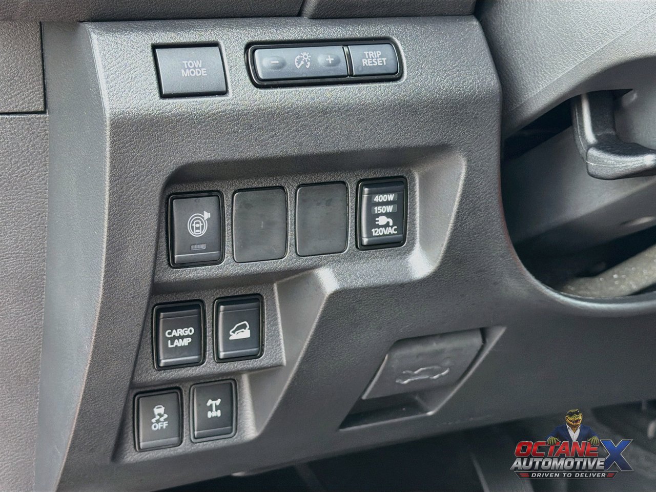 Used 2025 Nissan Frontier PRO-4X w/ Pro Convenience Package AWD/4WD image 10