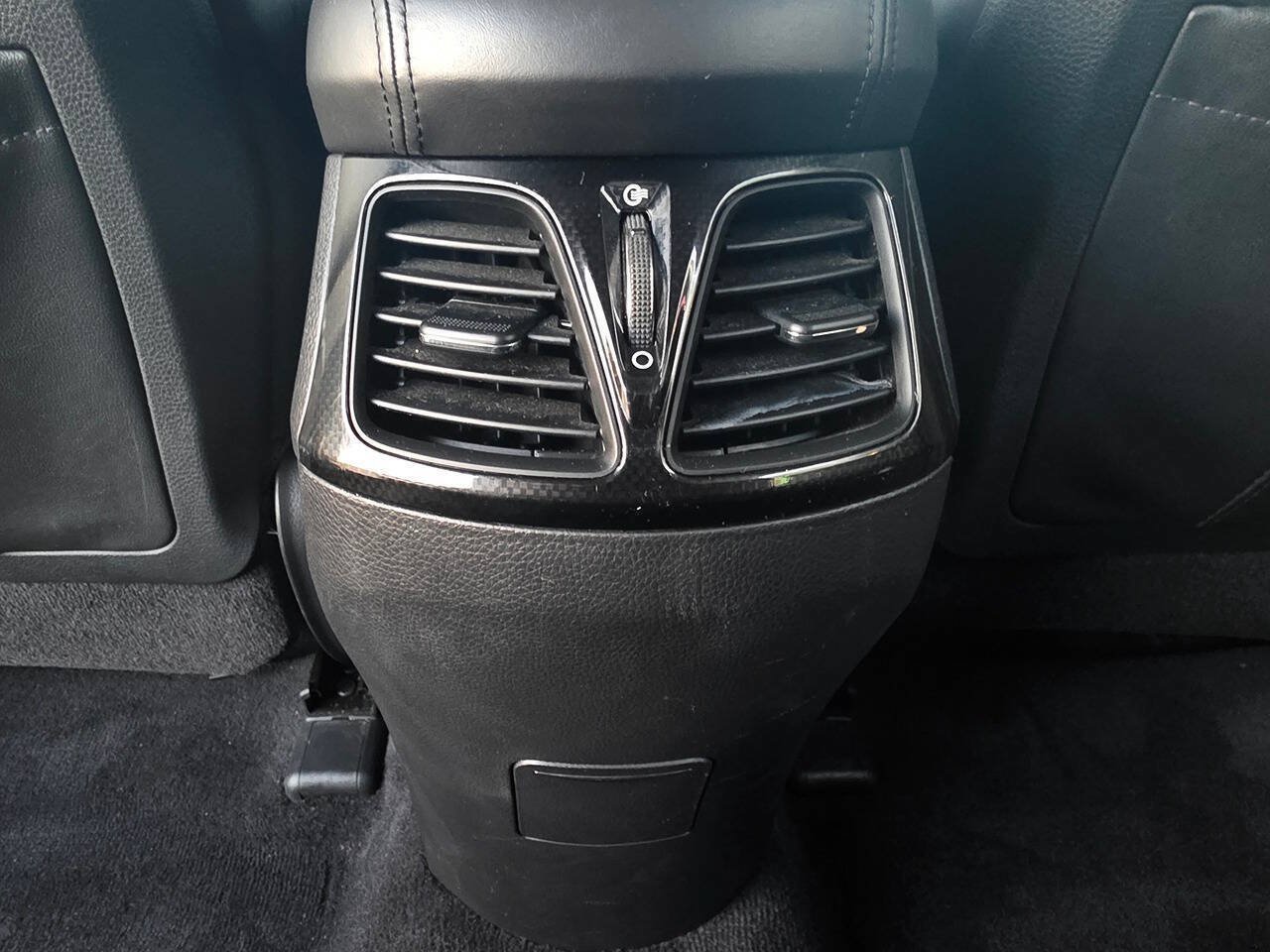 Used 2012 Hyundai Azera FWD image 26