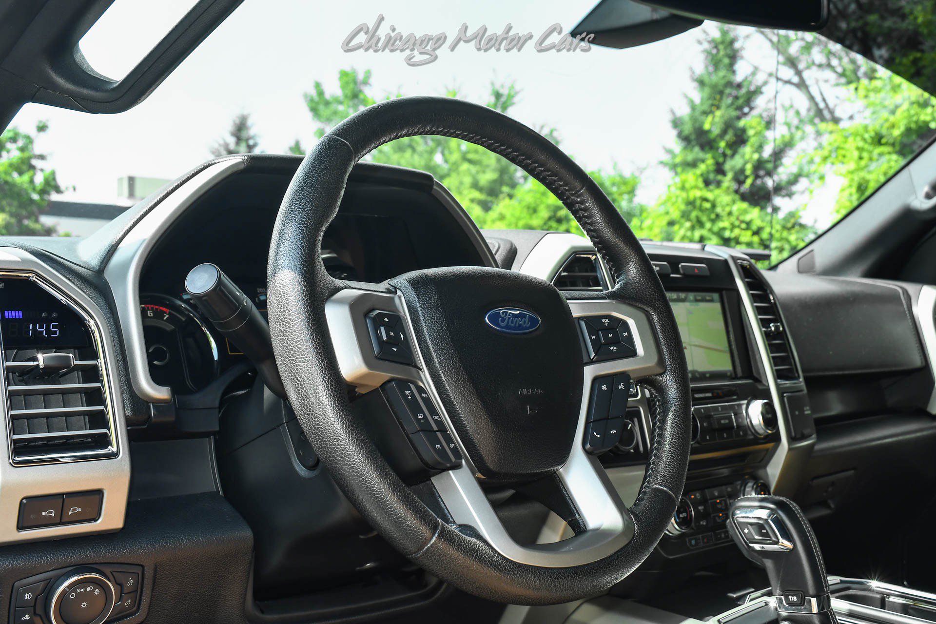 Used 2015 Ford F150 Lariat w/ Equipment Group 502A Luxury AWD/4WD image 9
