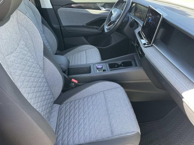 Certified 2026 Volkswagen Tiguan S FWD image 28