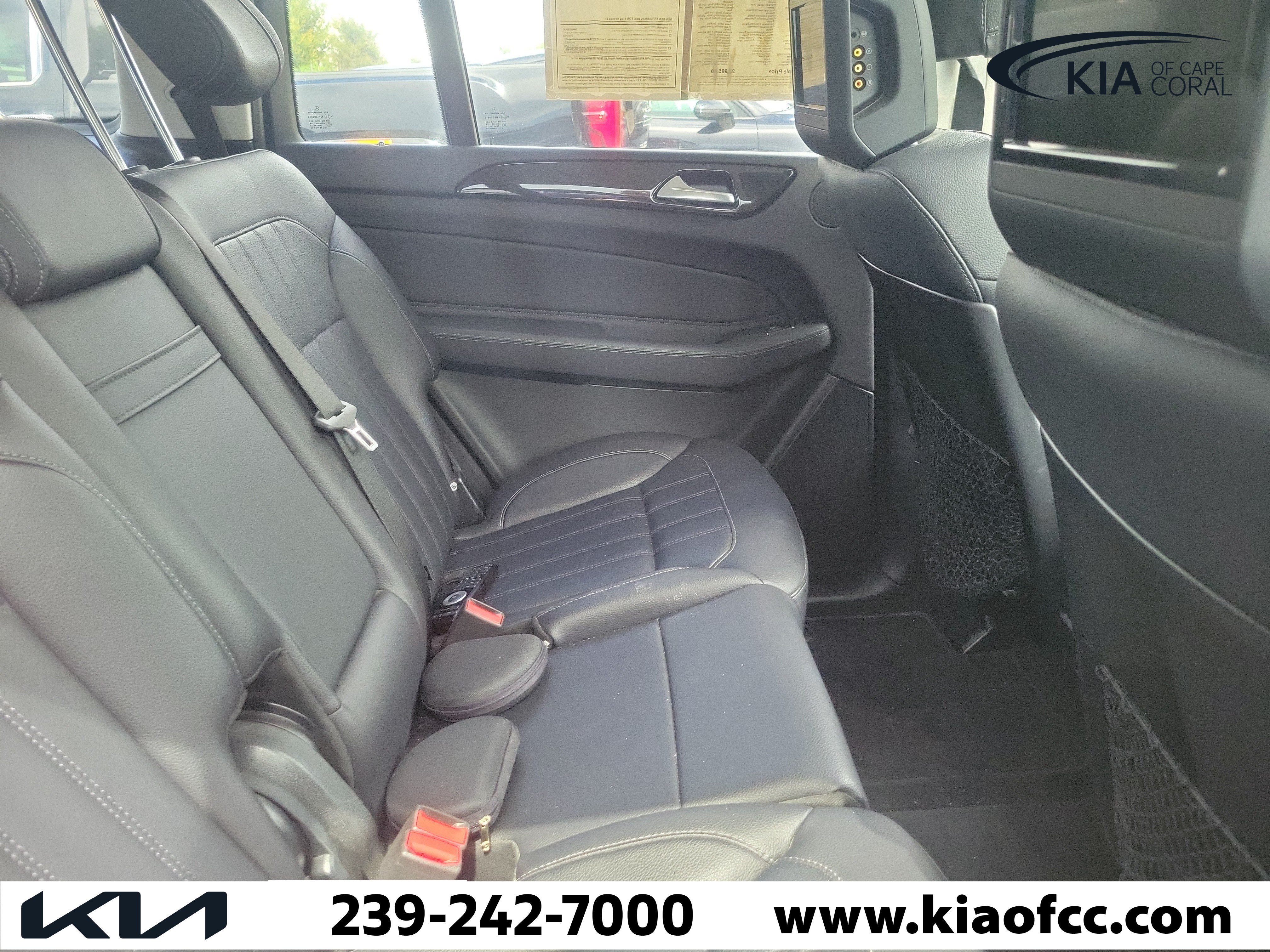 Used 2017 Mercedes-Benz GLS 450 4MATIC image 9