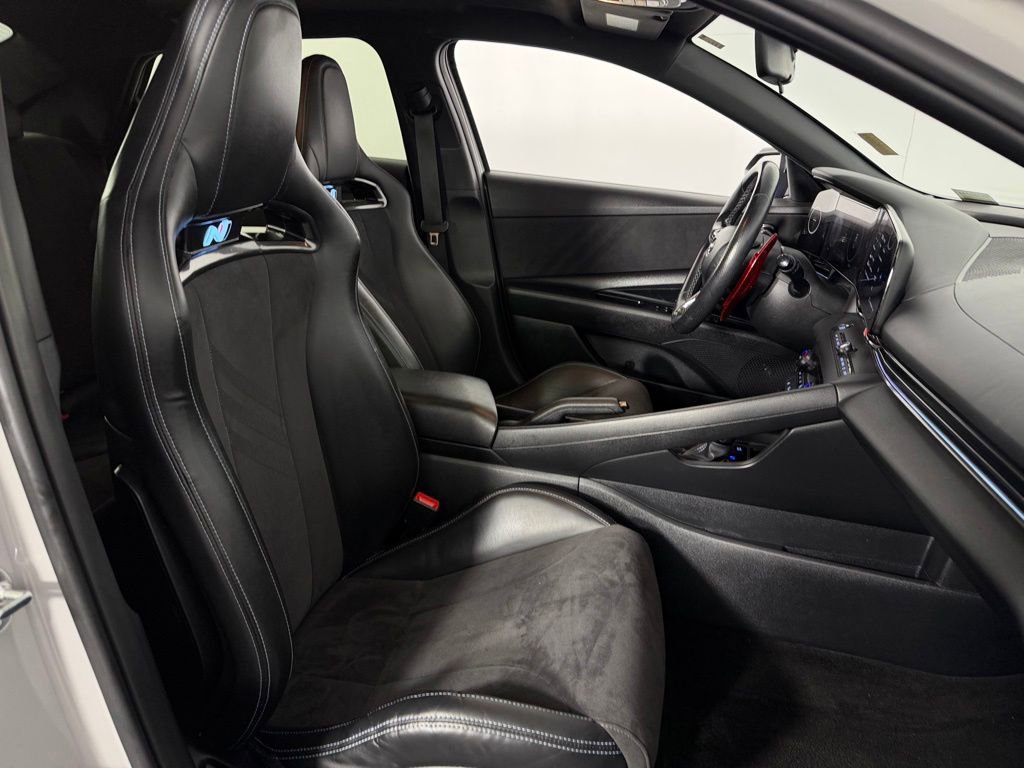 Used 2022 Hyundai Elantra N FWD image 34