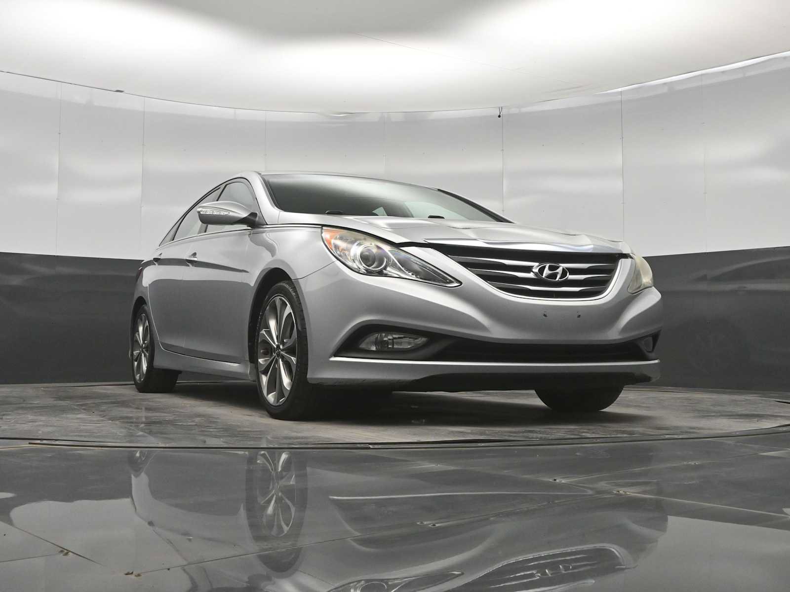 Used 2014 Hyundai Sonata SE w/ Premium Package 03 FWD image 35