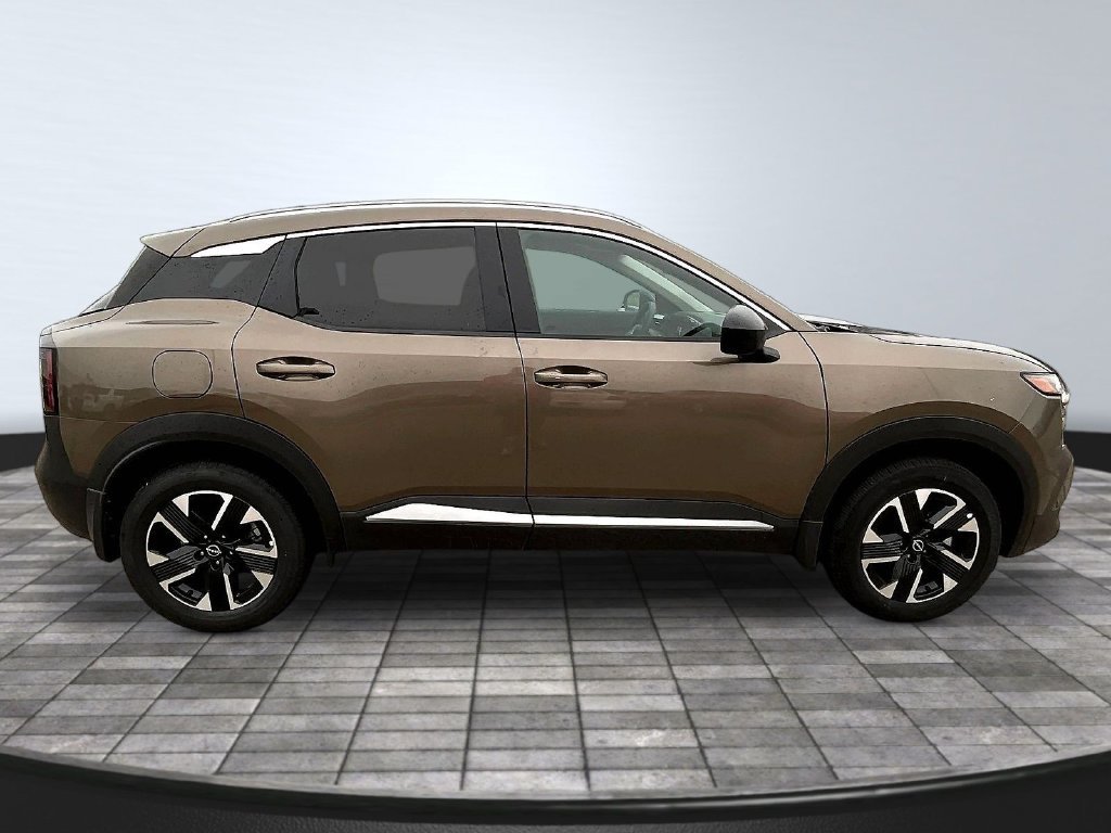 New 2026 Nissan Kicks SV w/ SV Premium Package AWD/4WD image 17