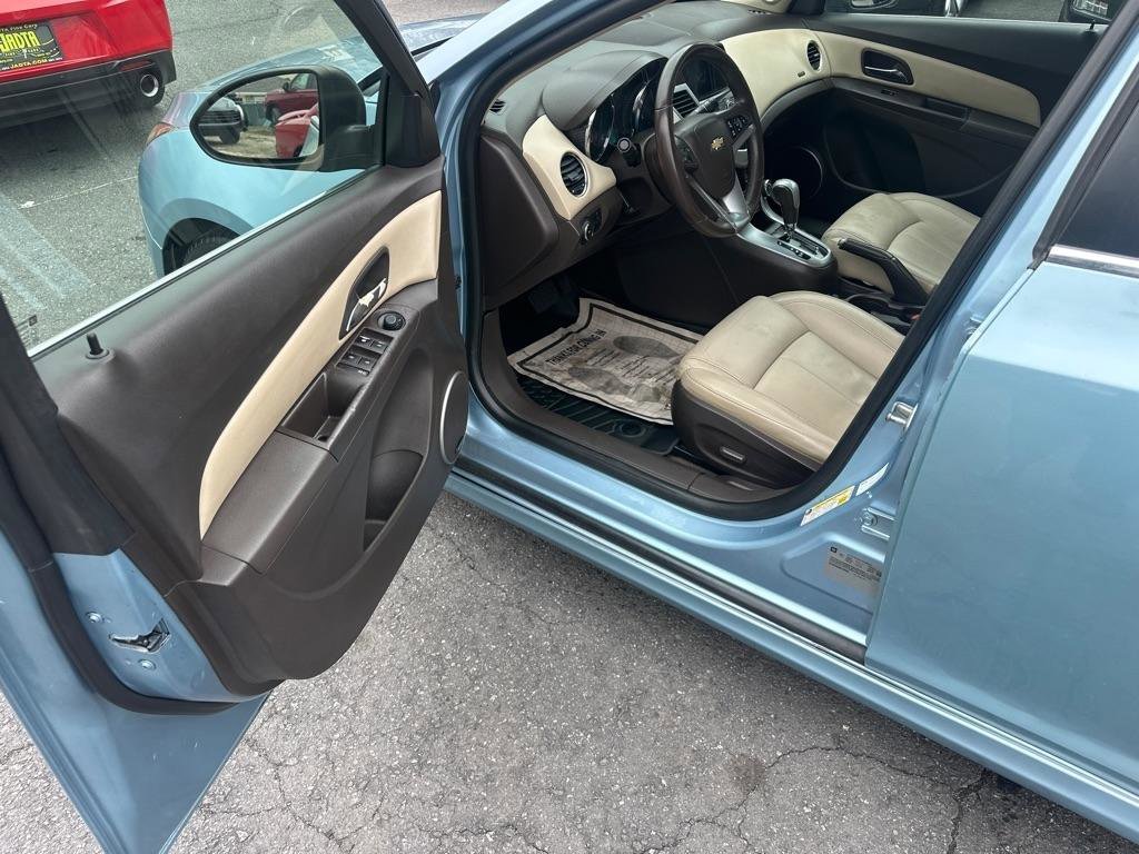 Used 2011 Chevrolet Cruze LTZ w/ RS Package FWD image 13