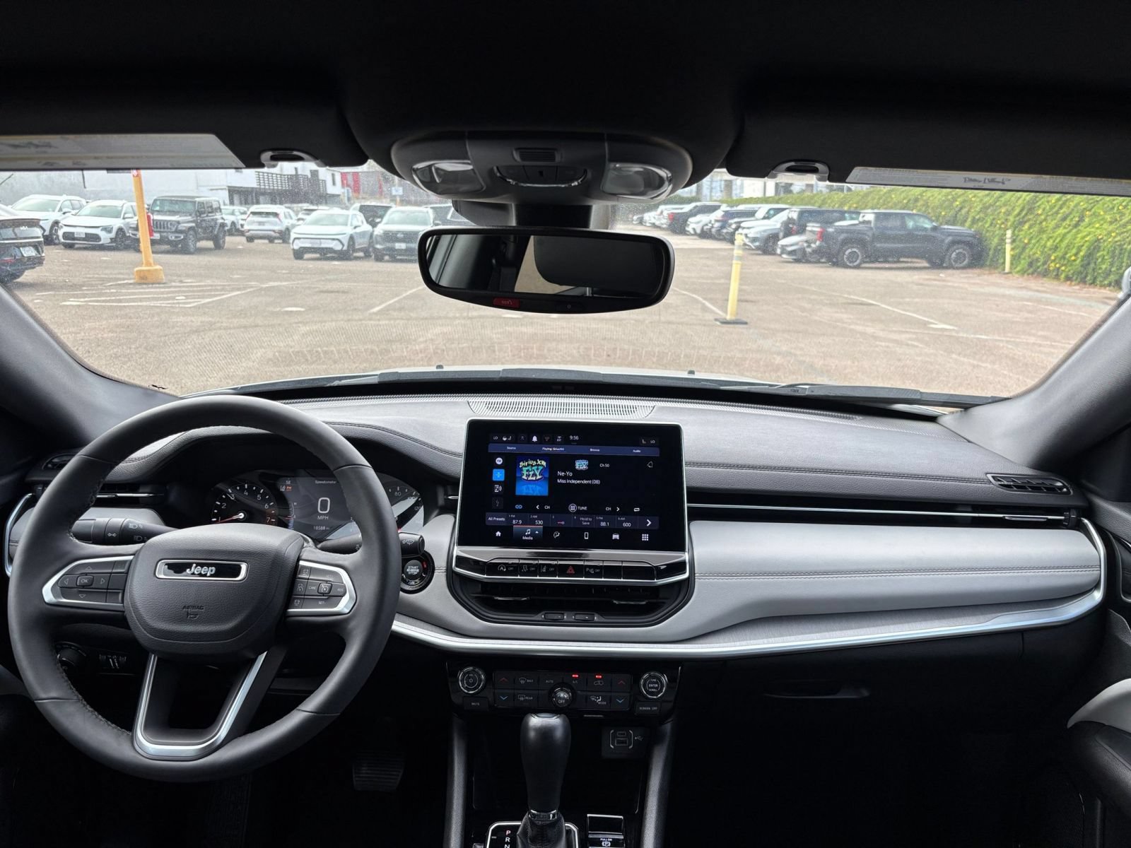 Used 2025 Jeep Compass Limited AWD/4WD image 33