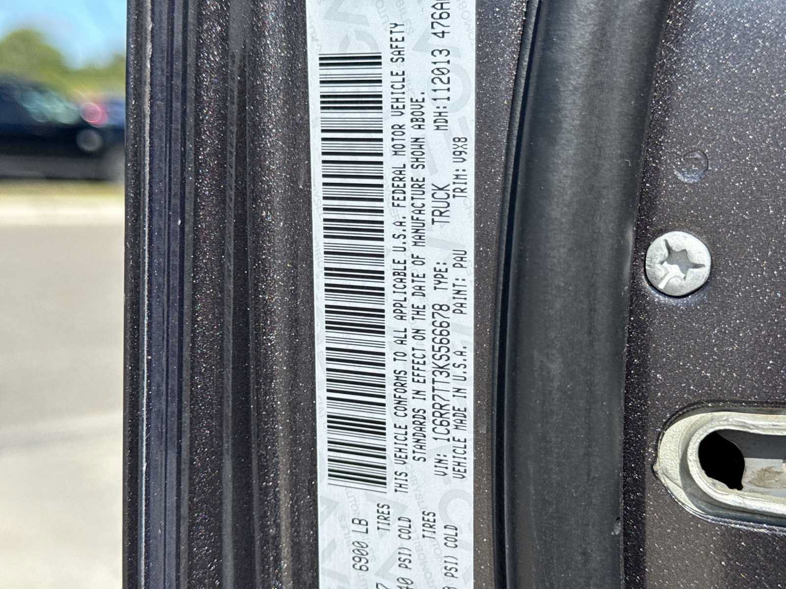 Used 2019 RAM 1500 Classic SLT AWD/4WD image 35