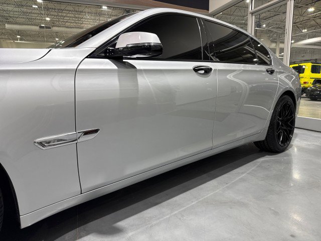 Used 2015 BMW 750Li xDrive w/ M Sport Edition AWD/4WD image 24