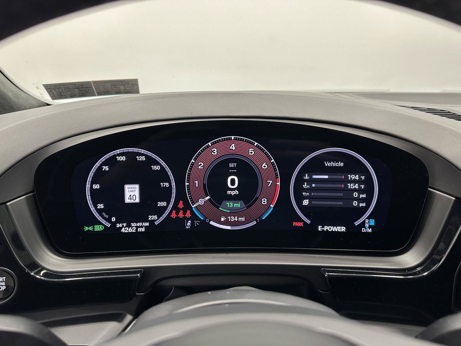 Certified 2025 Porsche Cayenne Turbo AWD/4WD image 24