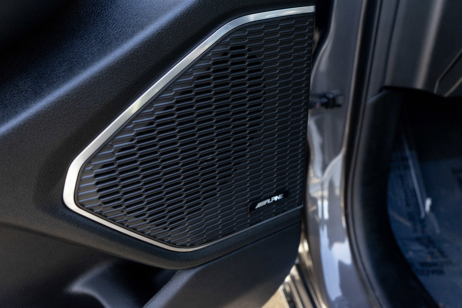 Used 2023 Jeep Grand Cherokee L Summit w/ Advanced Protech Group IV image 15