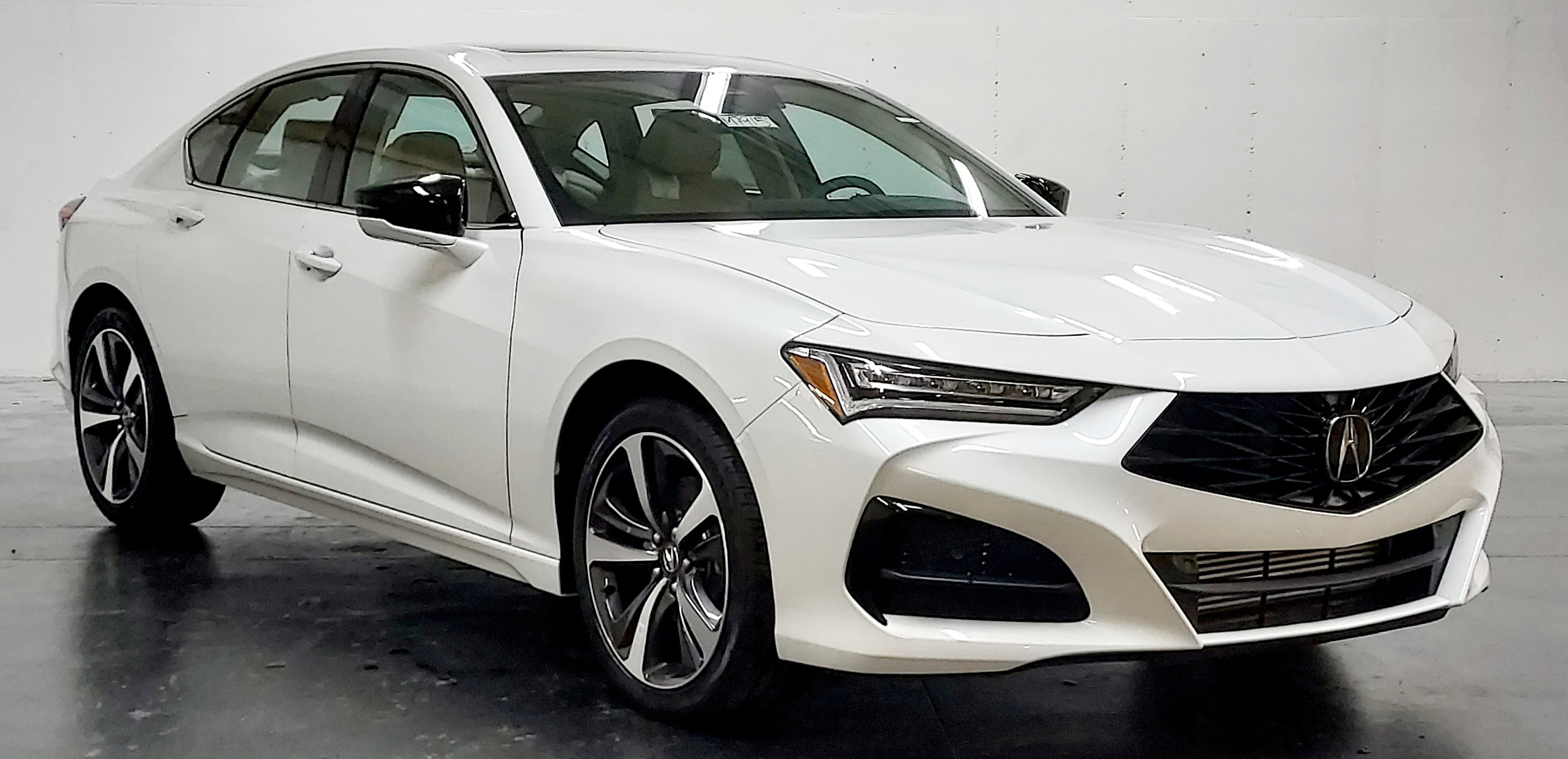 New 2025 Acura TLX w/ Technology Package image 3