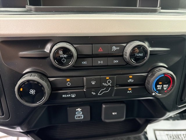 New 2026 Ford F350 XLT w/ Snow Plow/Camper Package image 23