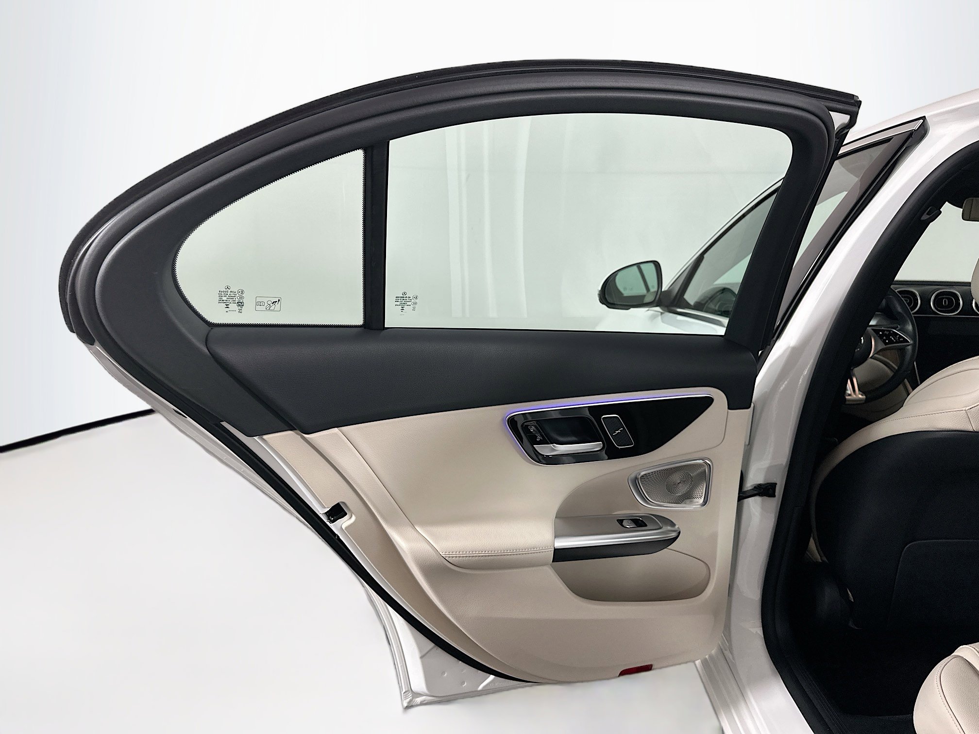 Used 2024 Mercedes-Benz C 300 Sedan image 27