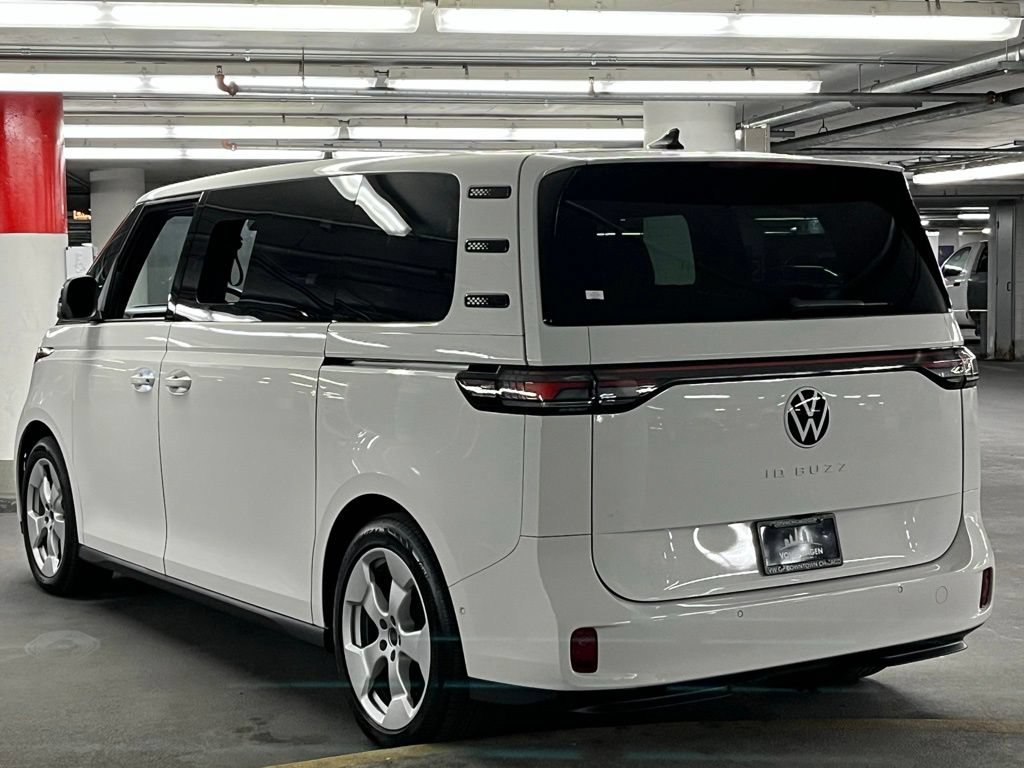 New 2025 Volkswagen ID. Buzz Pro S RWD image 5
