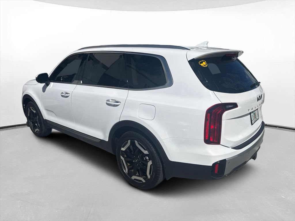 Certified 2023 Kia Telluride S AWD/4WD image 3