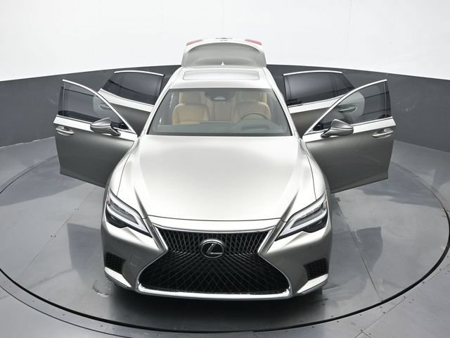 Used 2025 Lexus LS 500 w/ Accessory Package (Z1) RWD image 31