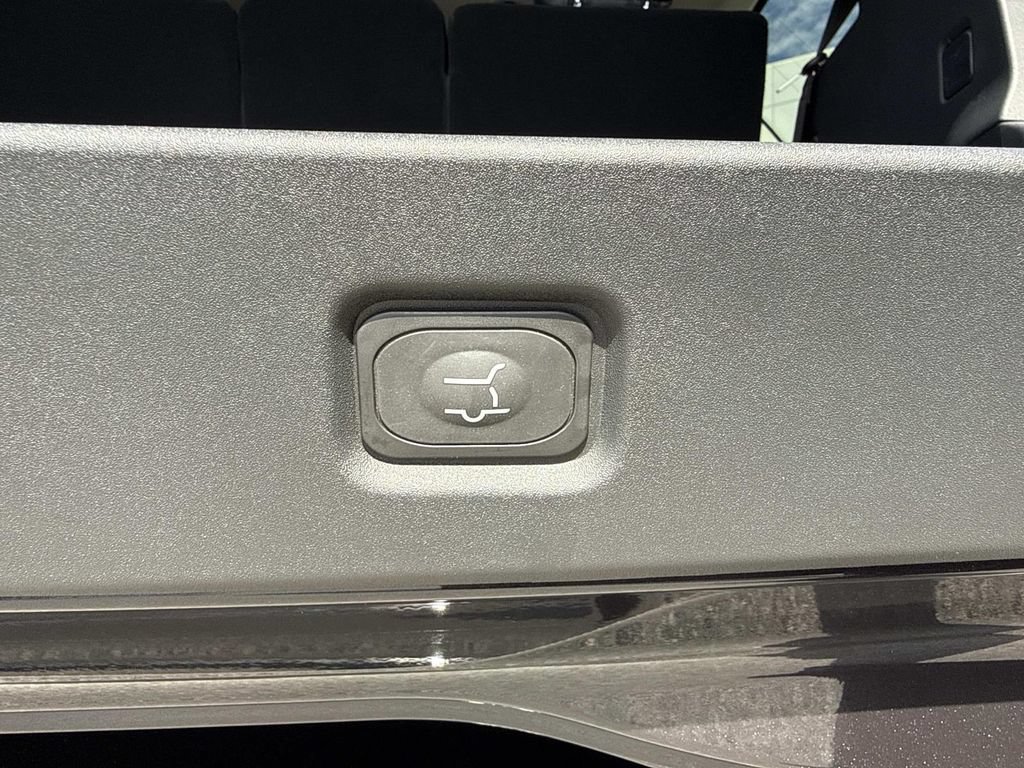 New 2026 Lincoln Navigator Reserve AWD/4WD image 12