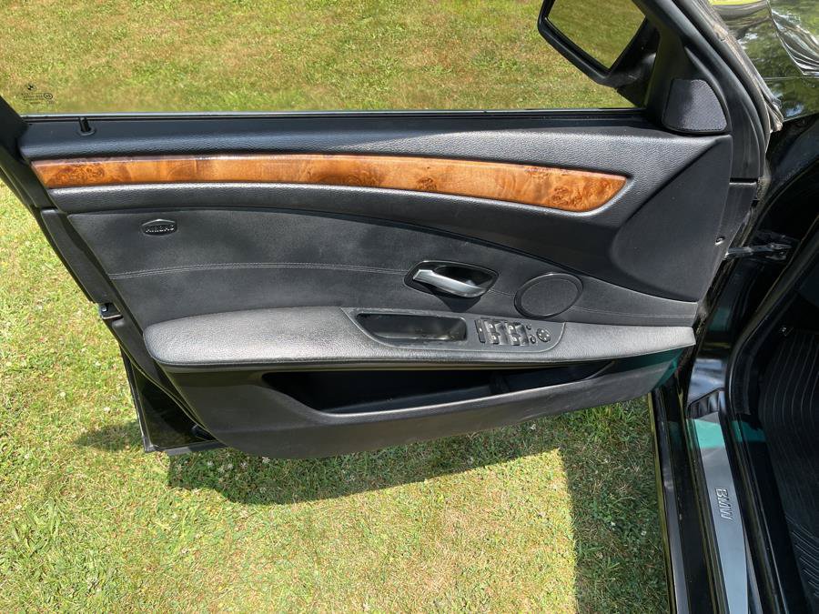 Used 2008 BMW 528xi Sedan AWD/4WD image 36