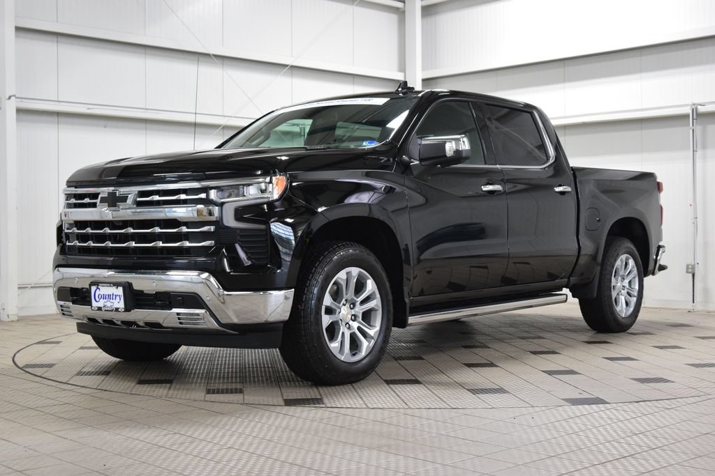 Used 2026 Chevrolet Silverado 1500 LTZ w/ LTZ Premium Package AWD/4WD image 3