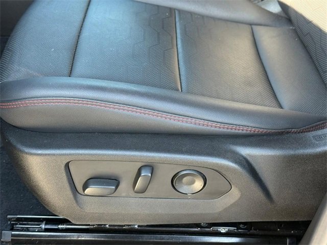 Used 2023 Chevrolet Colorado Z71 w/ Z71 Convenience Package 2 image 19