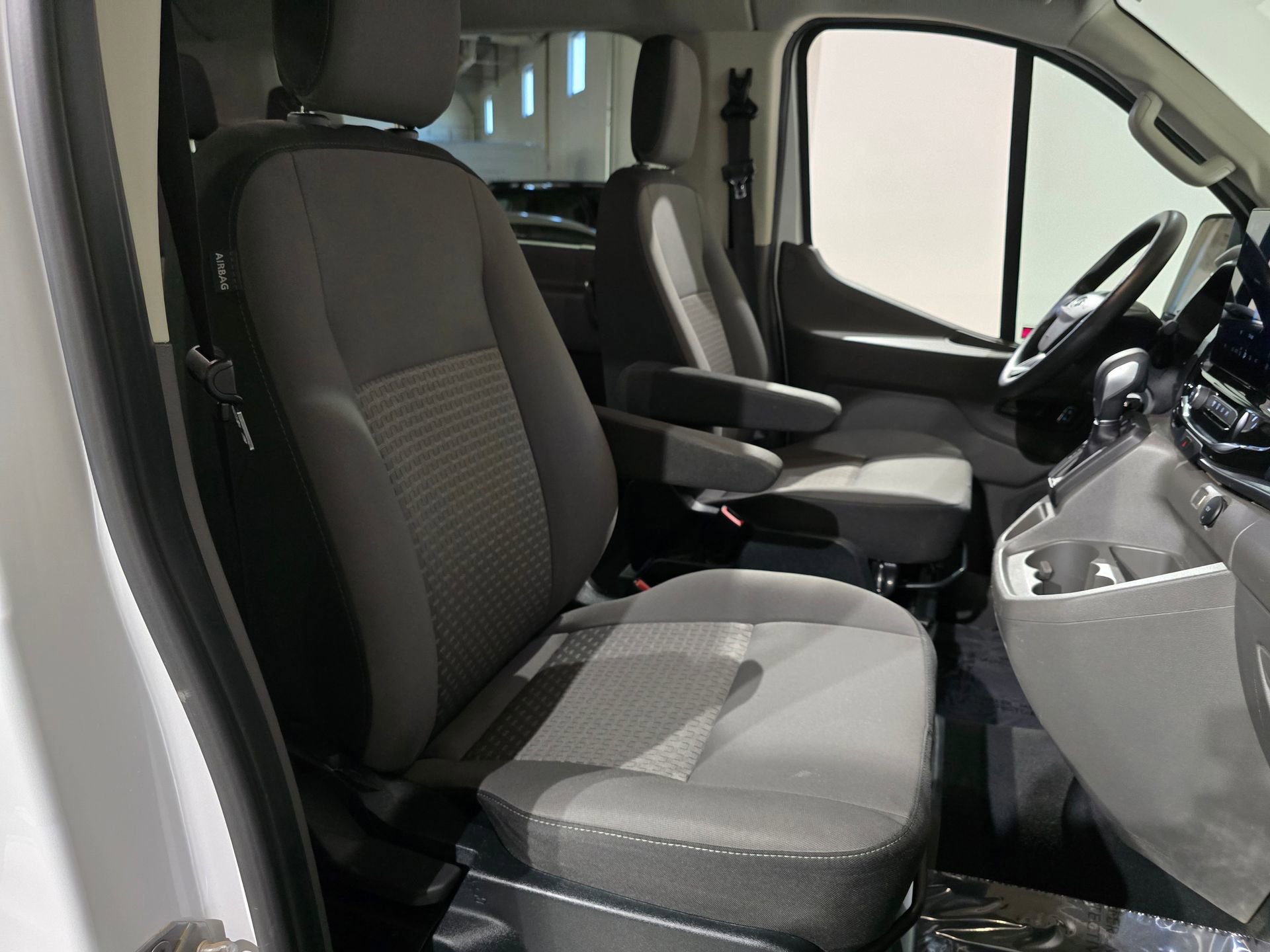 Used 2024 Ford Transit 350 XLT image 52