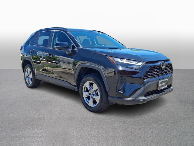 Certified 2025 Toyota RAV4 XLE AWD/4WD image 3