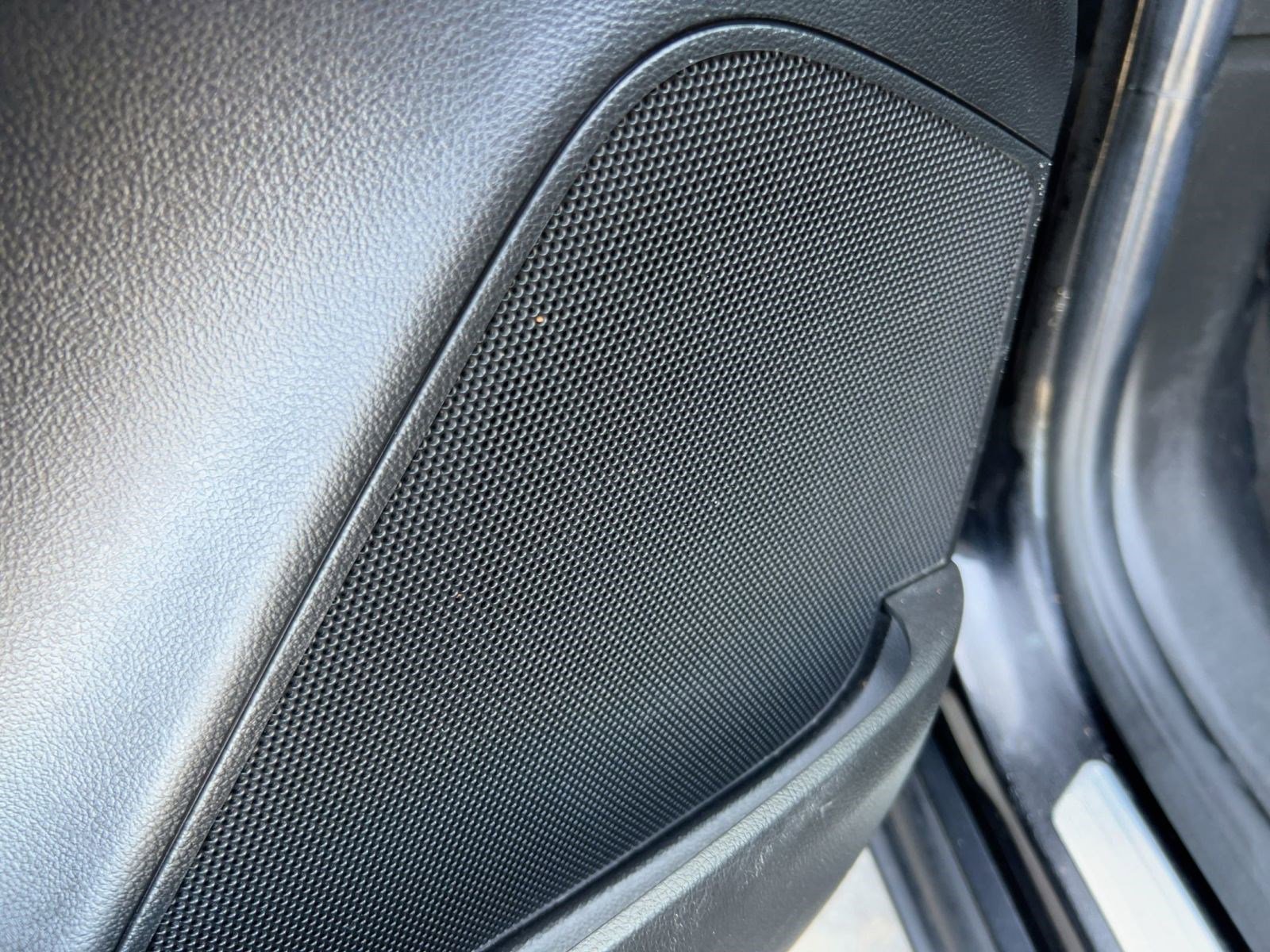 Used 2017 Buick Encore Essence image 21