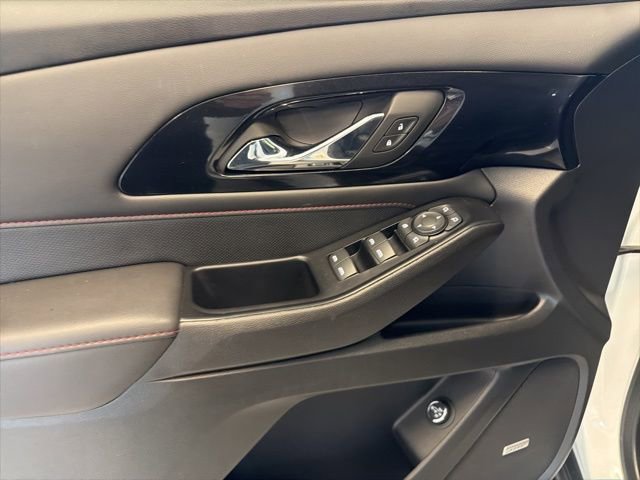 Used 2024 Chevrolet Traverse RS image 19