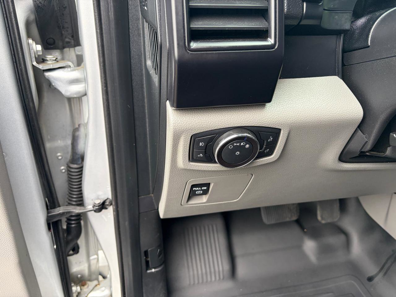 Used 2018 Ford F150 XL w/ Equipment Group 101A Mid image 23