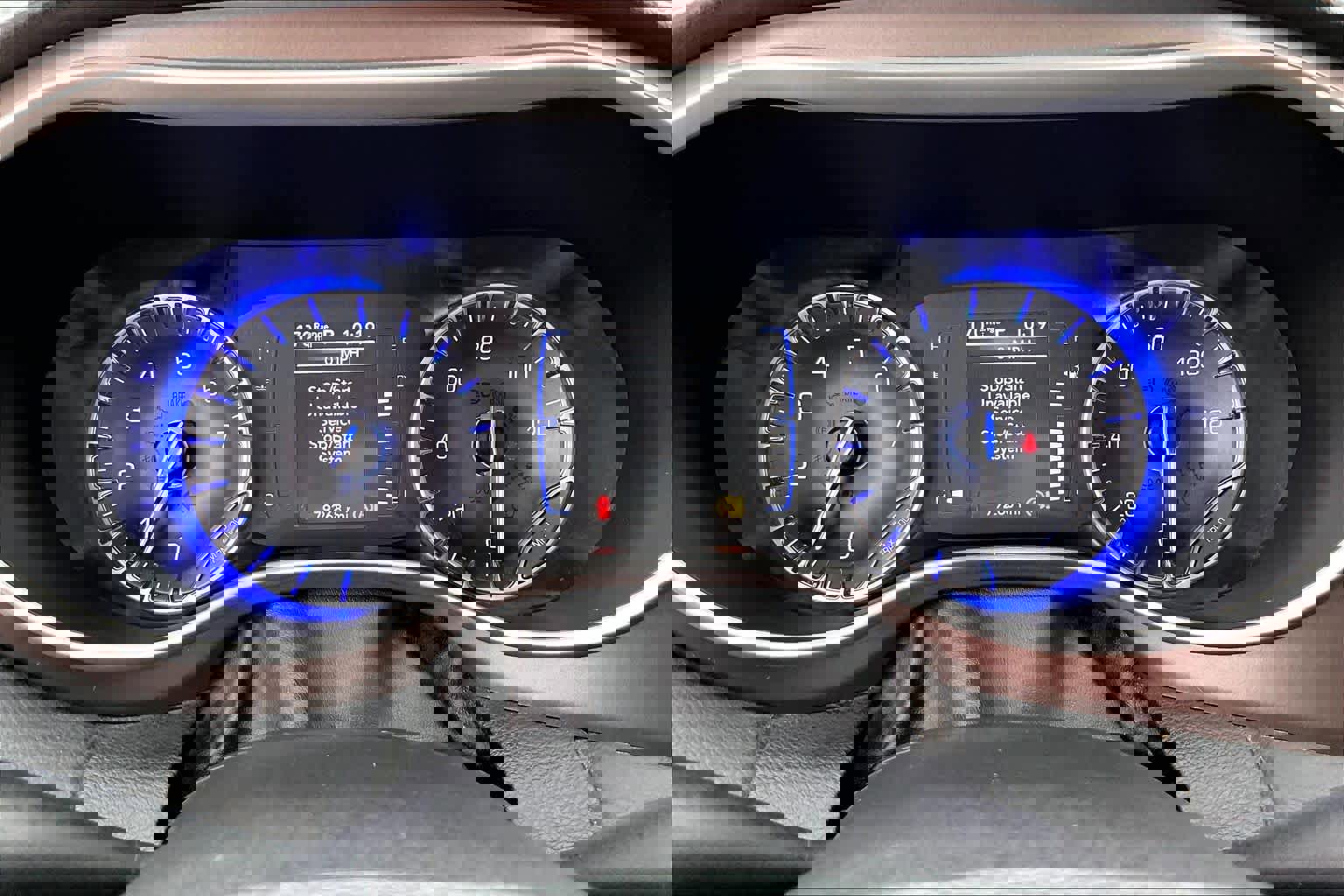 Used 2021 Chrysler Voyager Lxi image 25