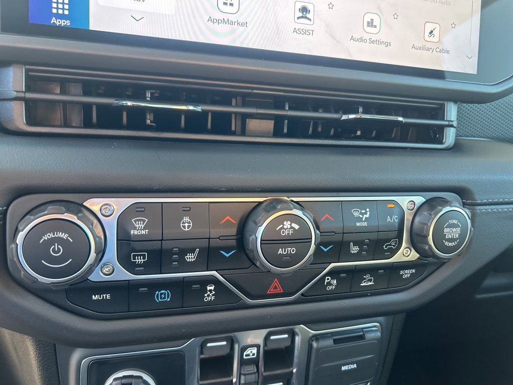 New 2025 Jeep Wrangler Unlimited Rubicon 4xe w/ Safety Group image 42