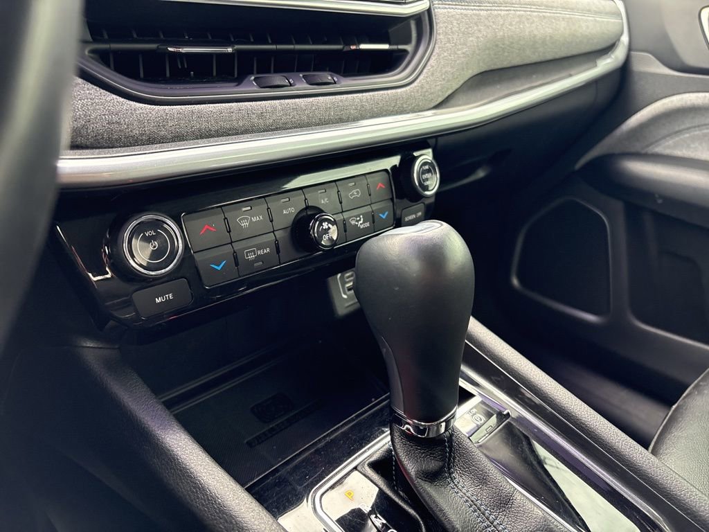 Used 2022 Jeep Compass Latitude w/ Convenience Group image 39