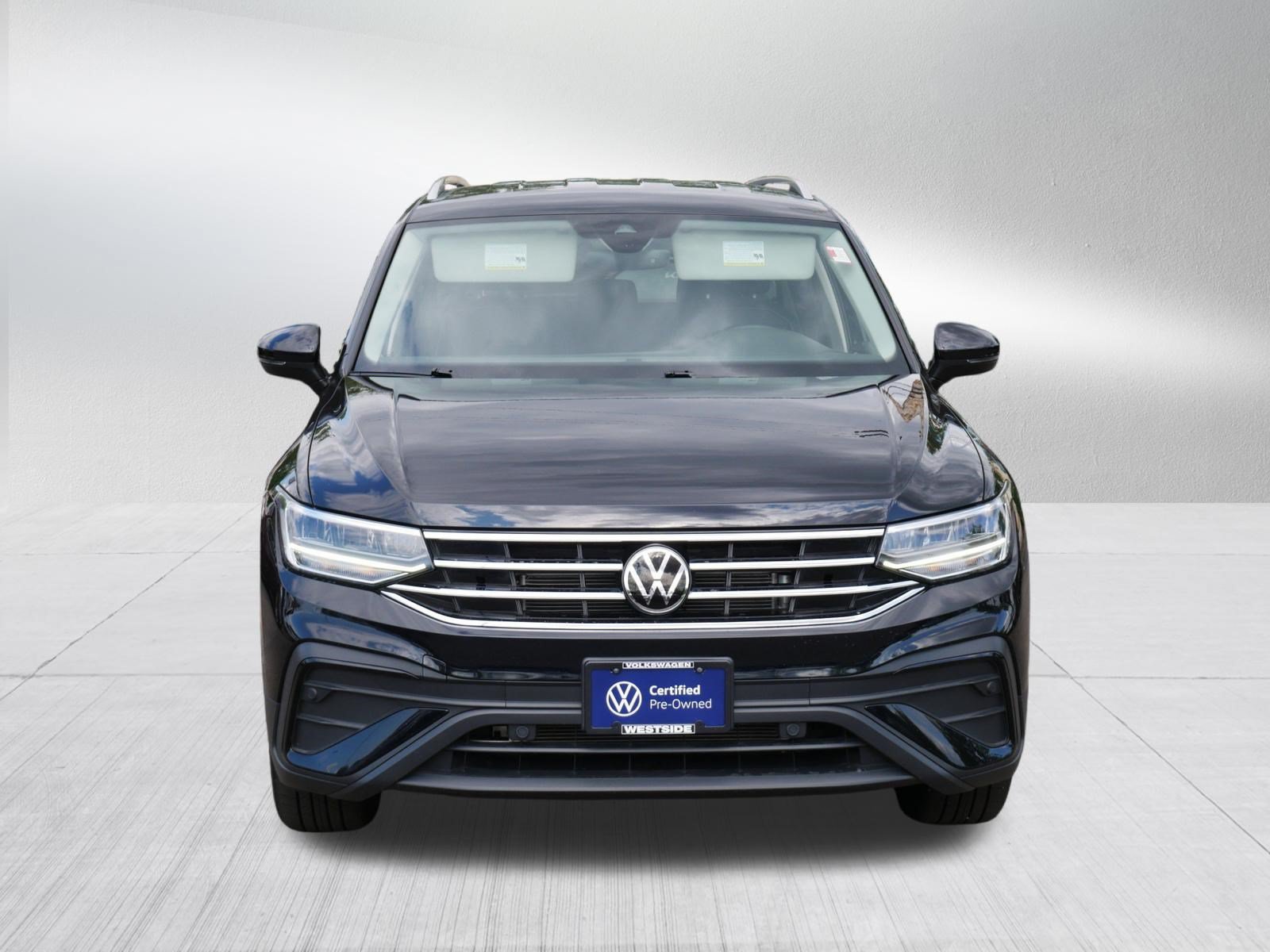 Certified 2023 Volkswagen Tiguan SE AWD/4WD image 2