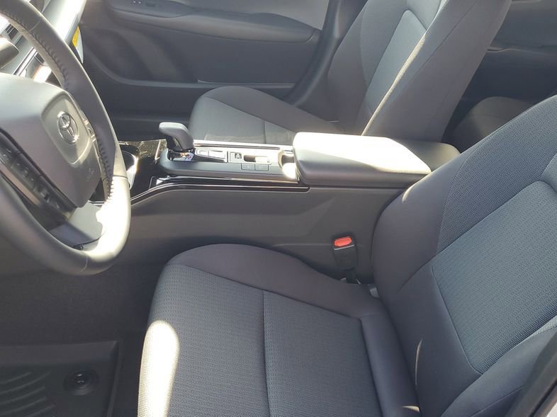 New 2026 Toyota Prius LE FWD image 10