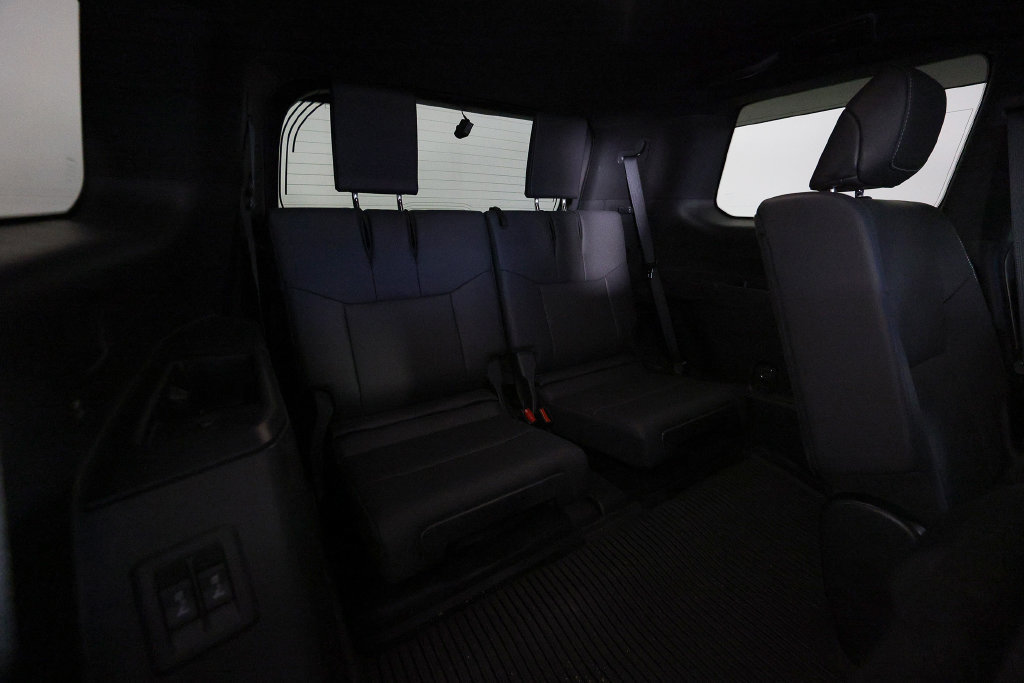 Used 2026 Lexus GX 550 w/ Accessory Package (2T) AWD/4WD image 12