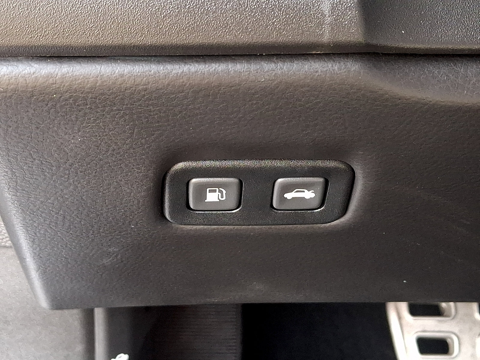 Used 2005 Chevrolet Corvette Coupe w/ Preferred Equipment Group RWD image 19