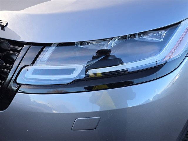 Used 2021 Land Rover Range Rover Velar R-Dynamic S image 33