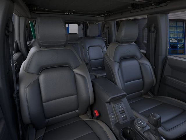 New 2025 Ford Bronco Outer Banks w/ Sasquatch Package AWD/4WD image 10