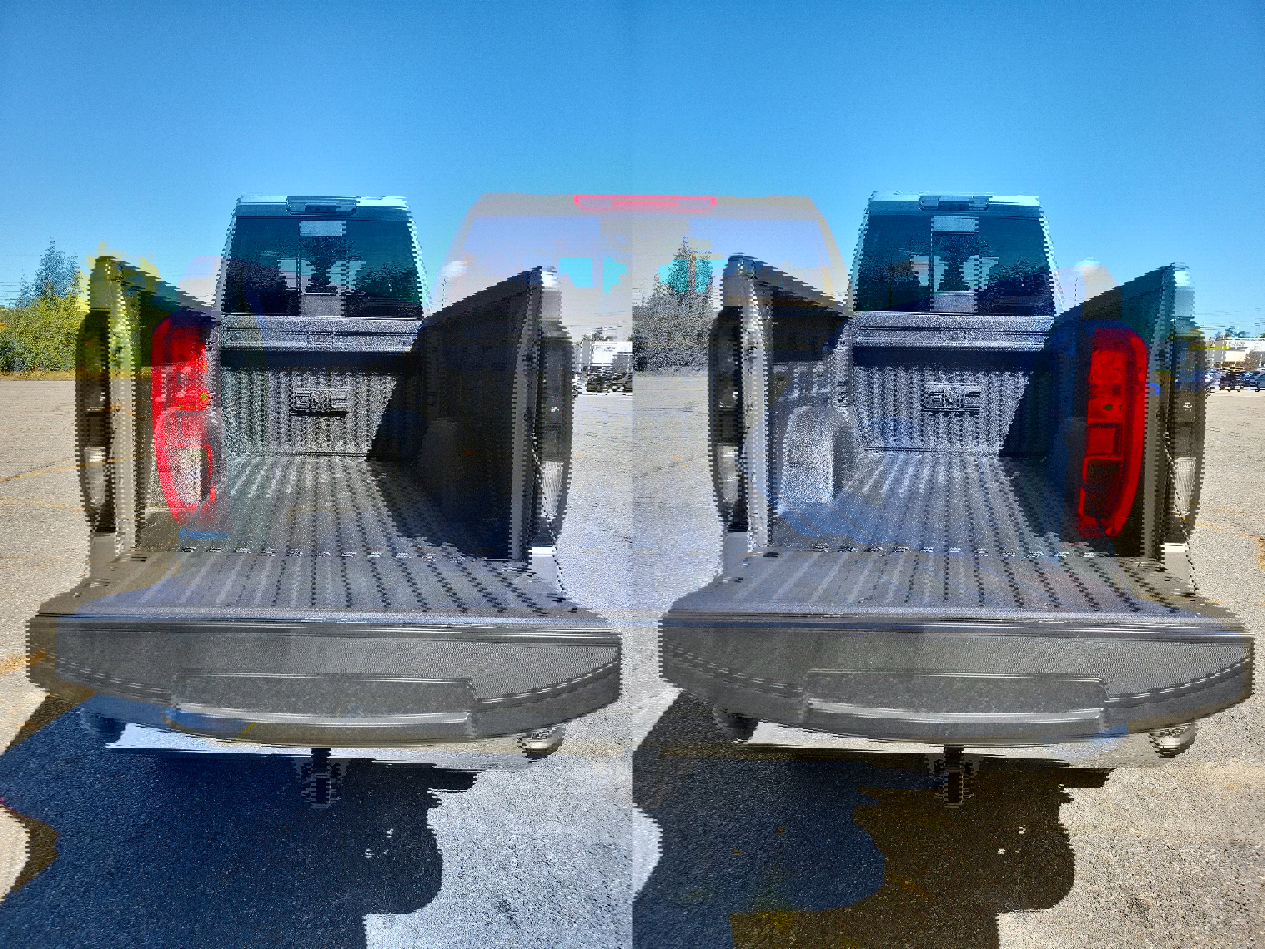 New 2026 GMC Sierra 1500 SLE w/ Preferred Package image 17