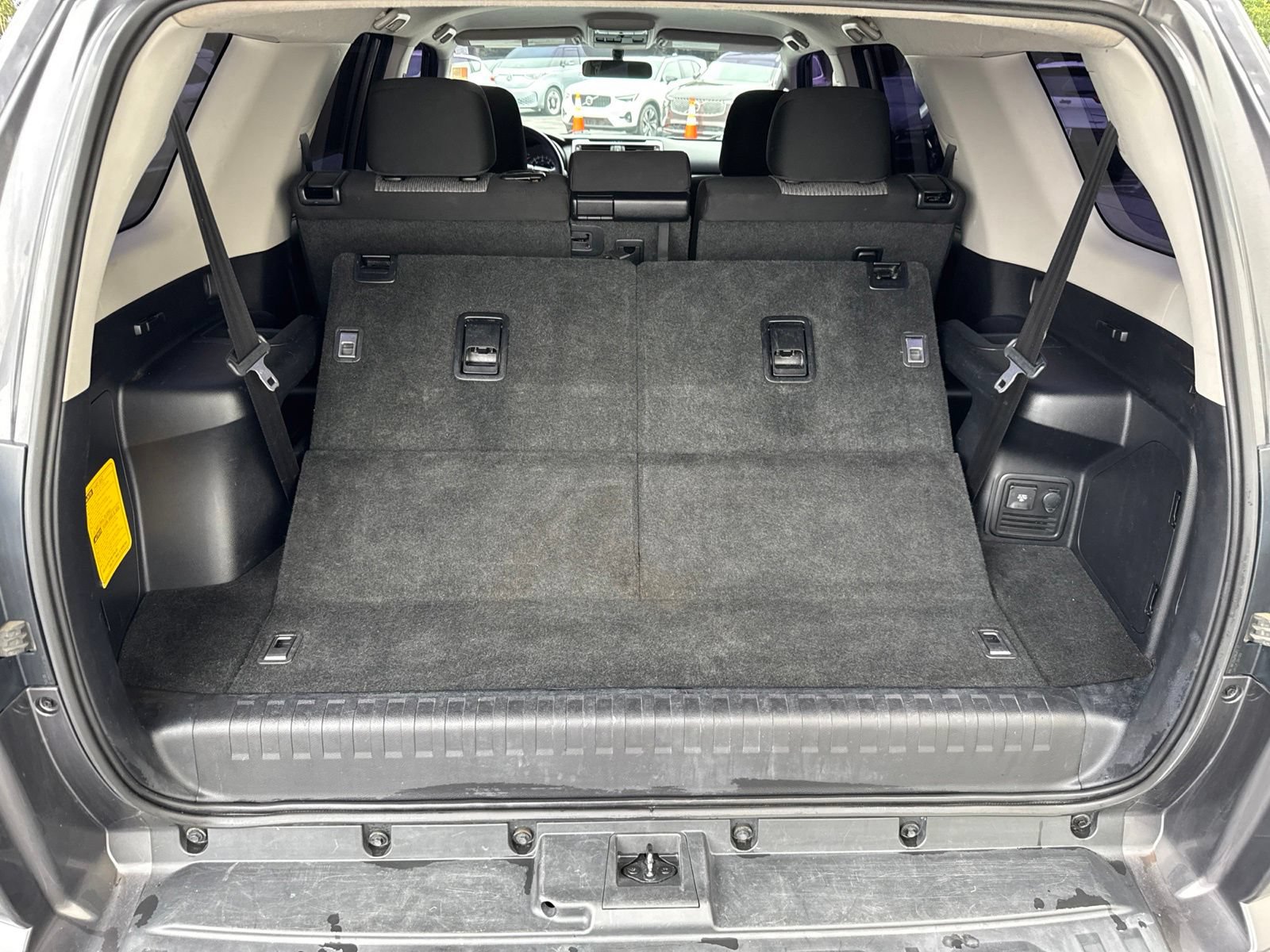 Used 2017 Toyota 4Runner SR5 AWD/4WD image 13