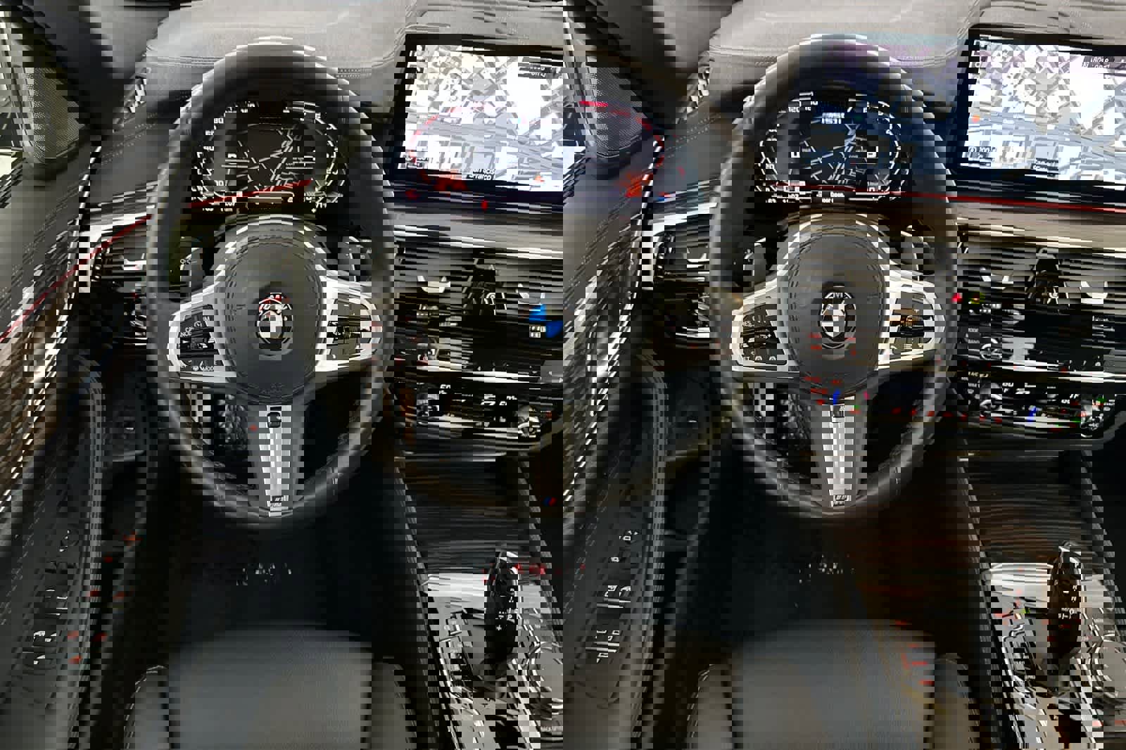 Used 2023 BMW M550i xDrive image 14