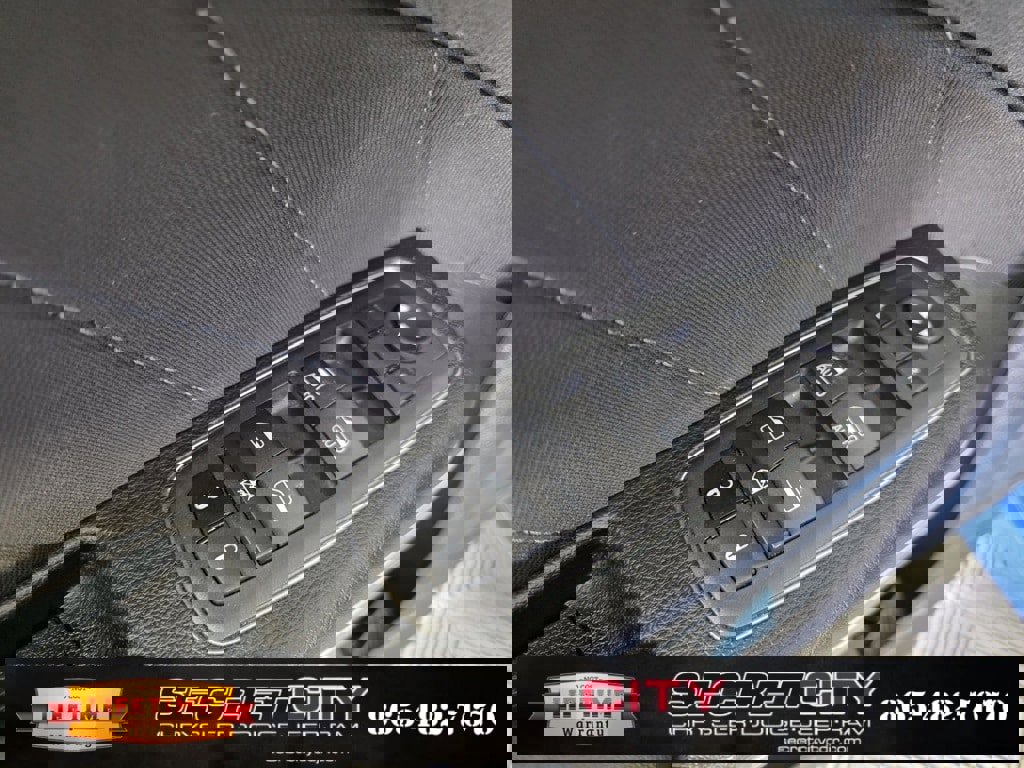 Used 2023 Dodge Charger Scat Pack image 12